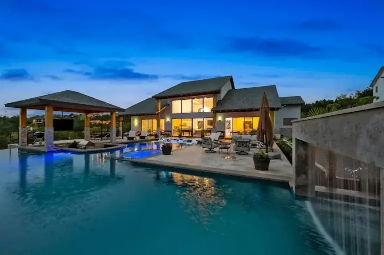 Top Villa Experiences in America: The Definitive Luxury Estate Guide